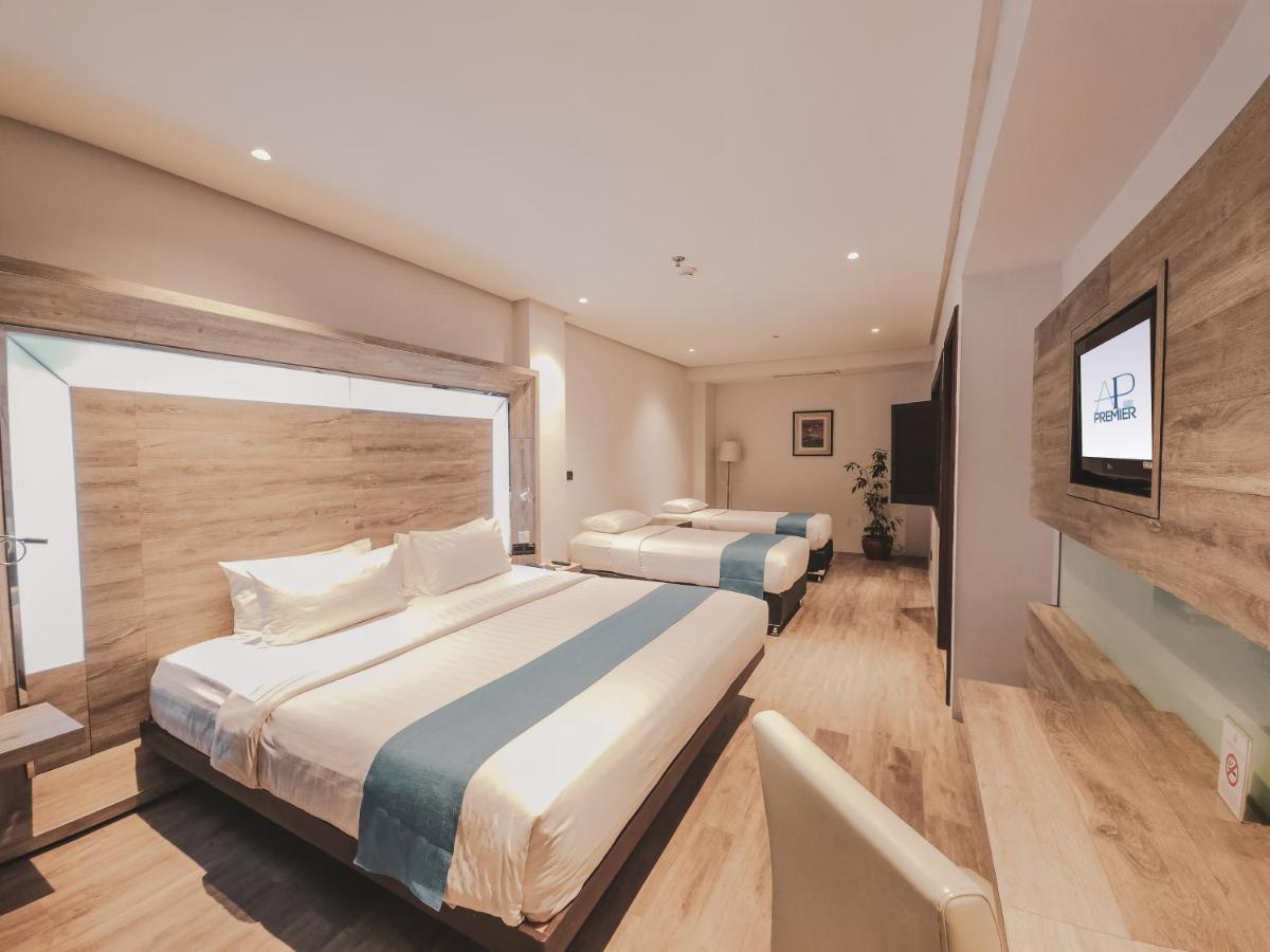 Ap Premier Batam Hotel Нагоя Екстериор снимка