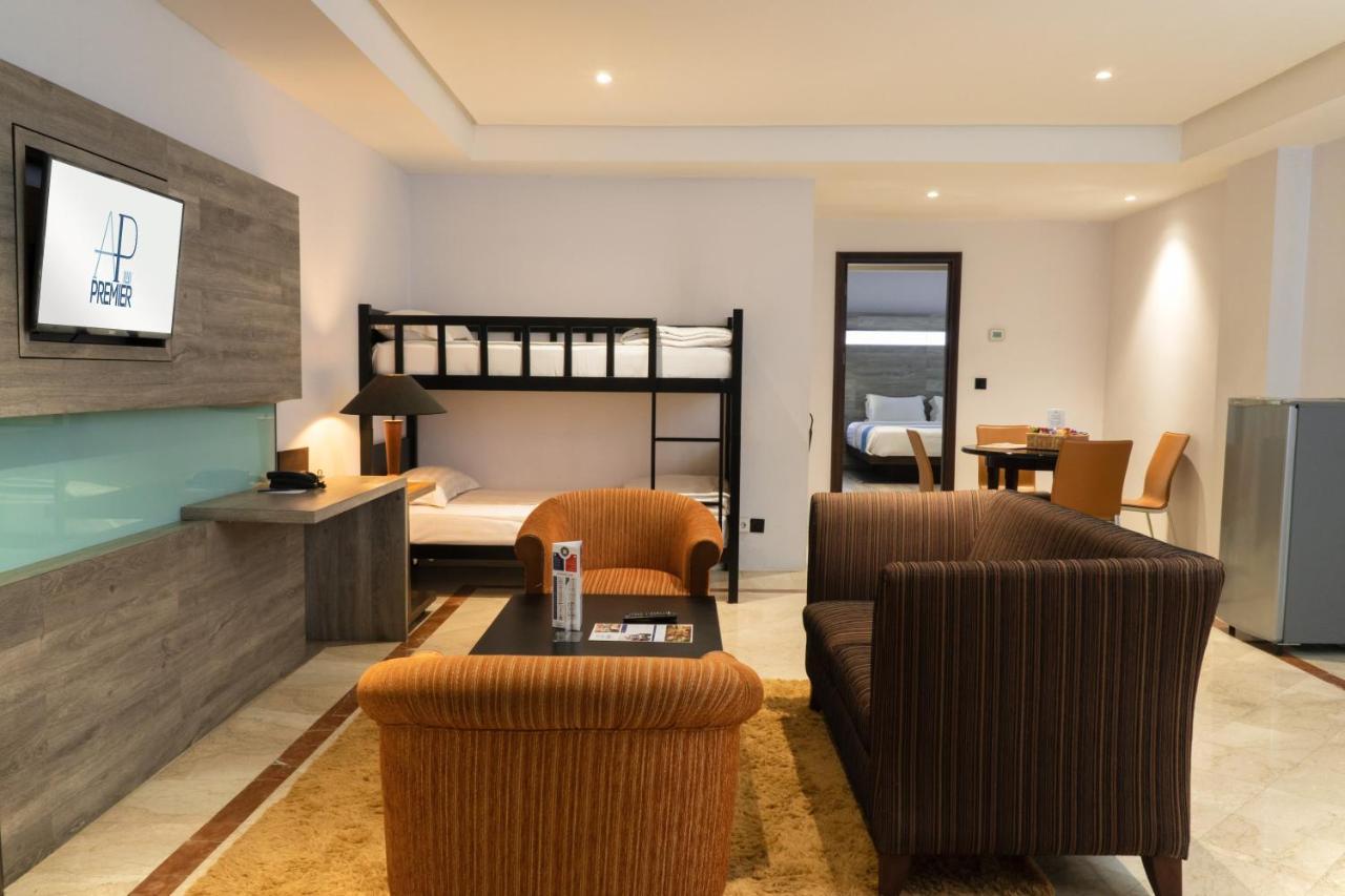 Ap Premier Batam Hotel Нагоя Екстериор снимка