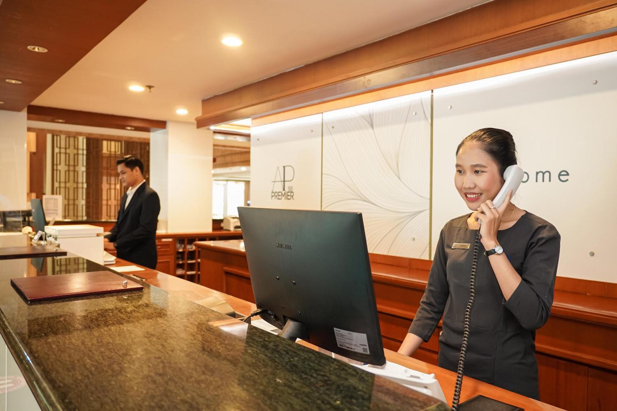 Ap Premier Batam Hotel Нагоя Екстериор снимка