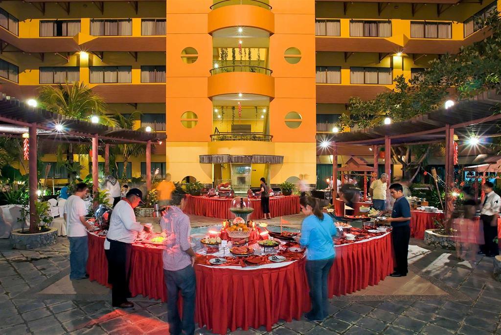 Ap Premier Batam Hotel Нагоя Ресторант снимка